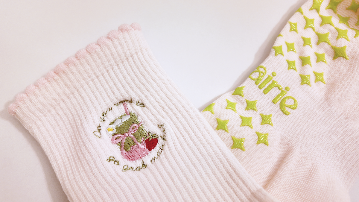 'matcha date' crew grip socks